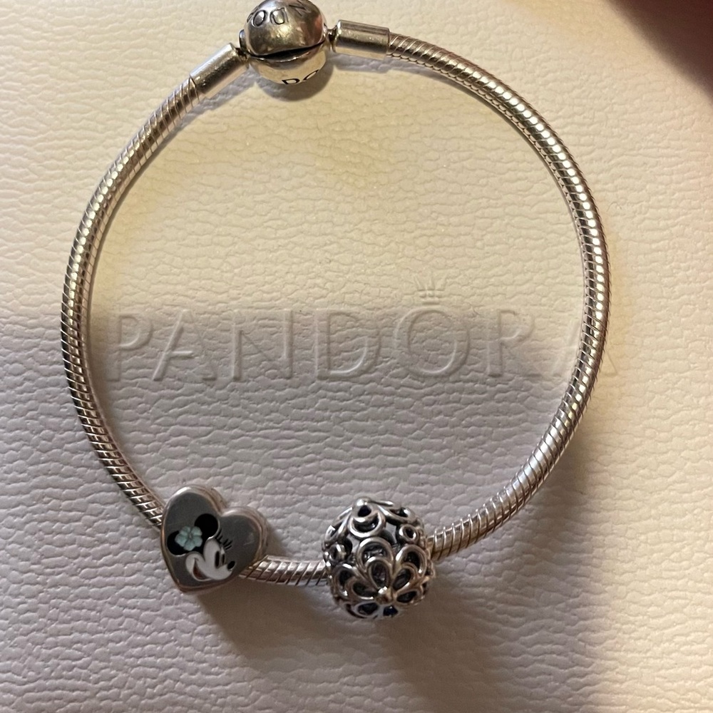 Authentic Pandora Bracelet s925 with Minnie Mouse Aulani charm